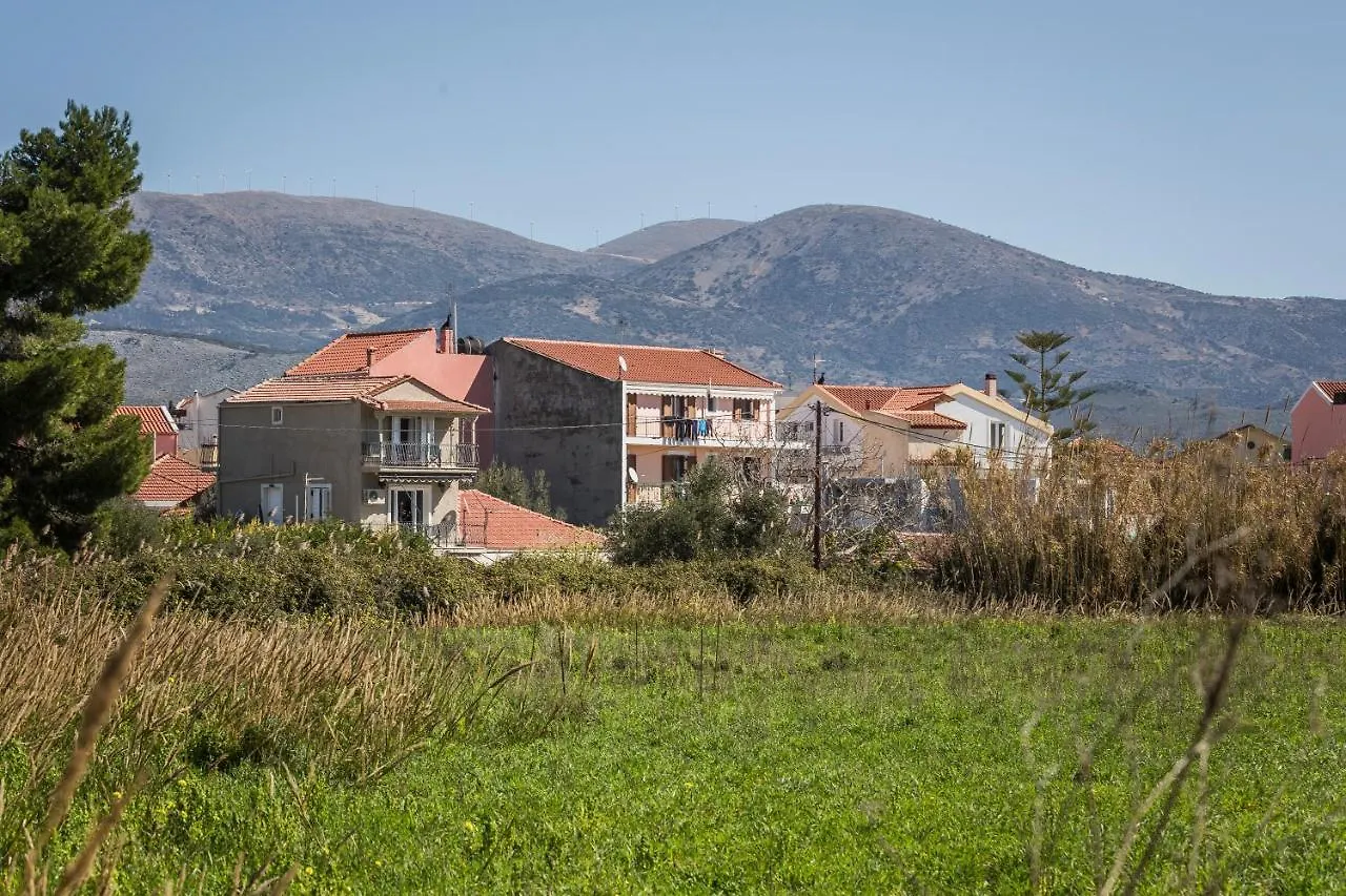 Dogma - Central & Stylish Maisonette Apartment Lixouri