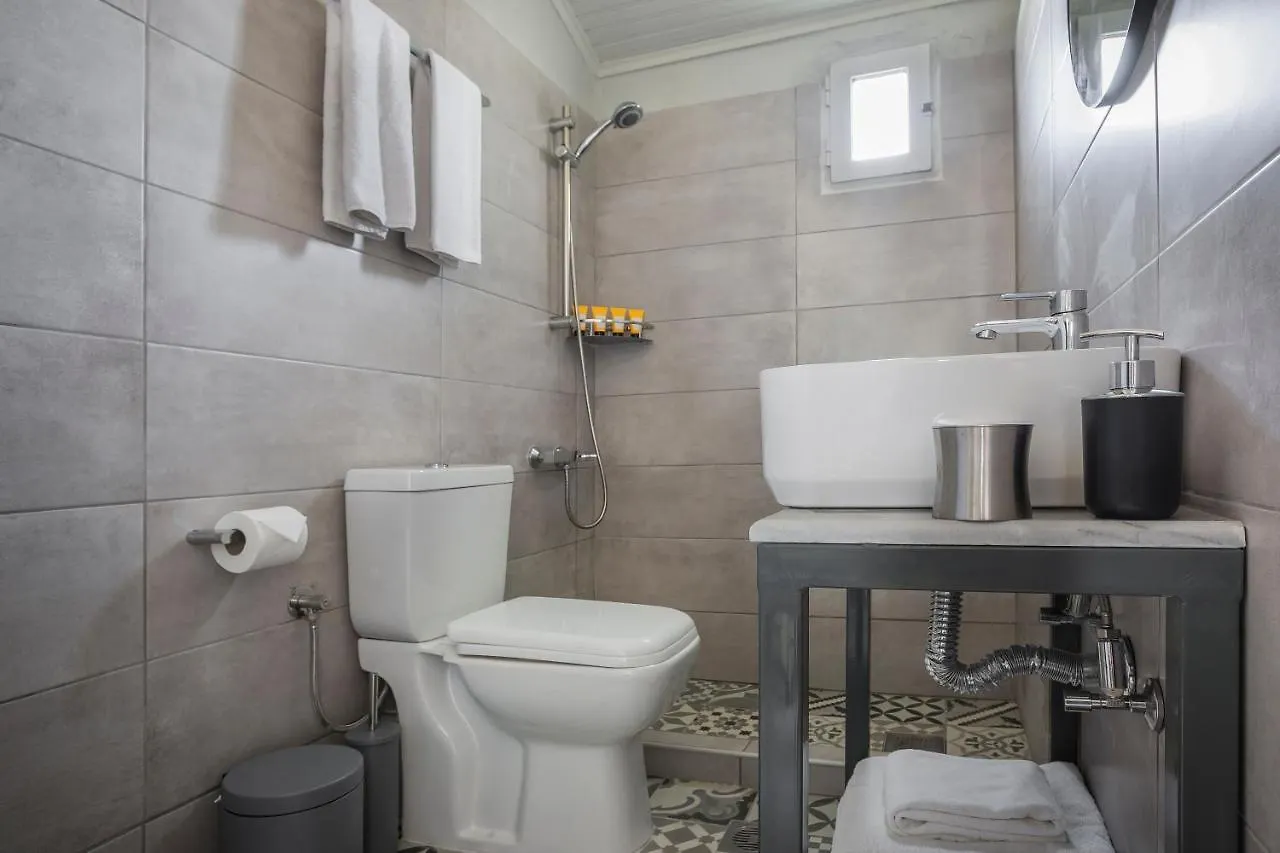 Dogma - Central & Stylish Maisonette Apartment Lixouri