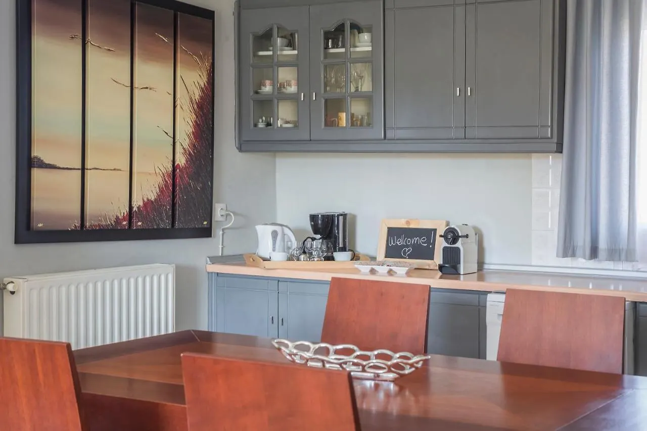 Dogma - Central & Stylish Maisonette Apartment Lixouri