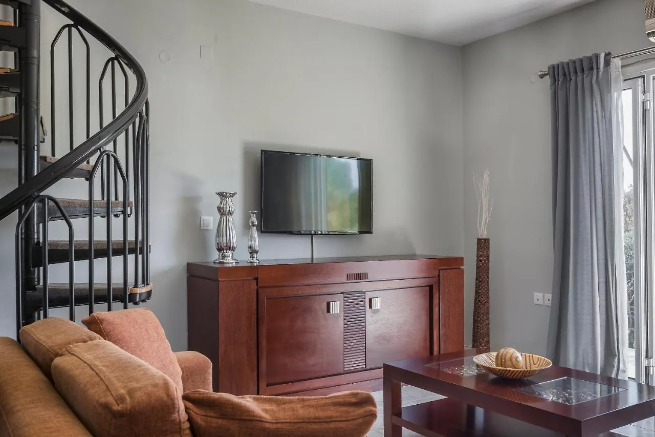 Dogma - Central & Stylish Maisonette Apartment Lixouri