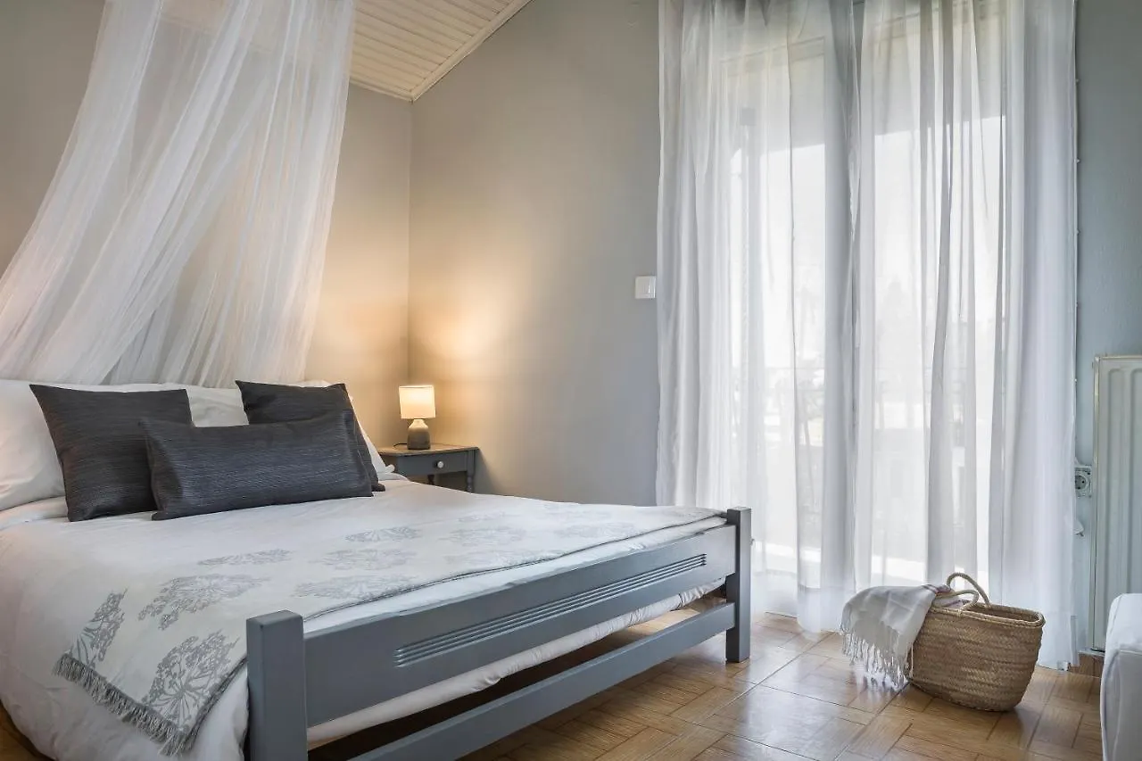 Dogma - Central & Stylish Maisonette Apartment Lixouri
